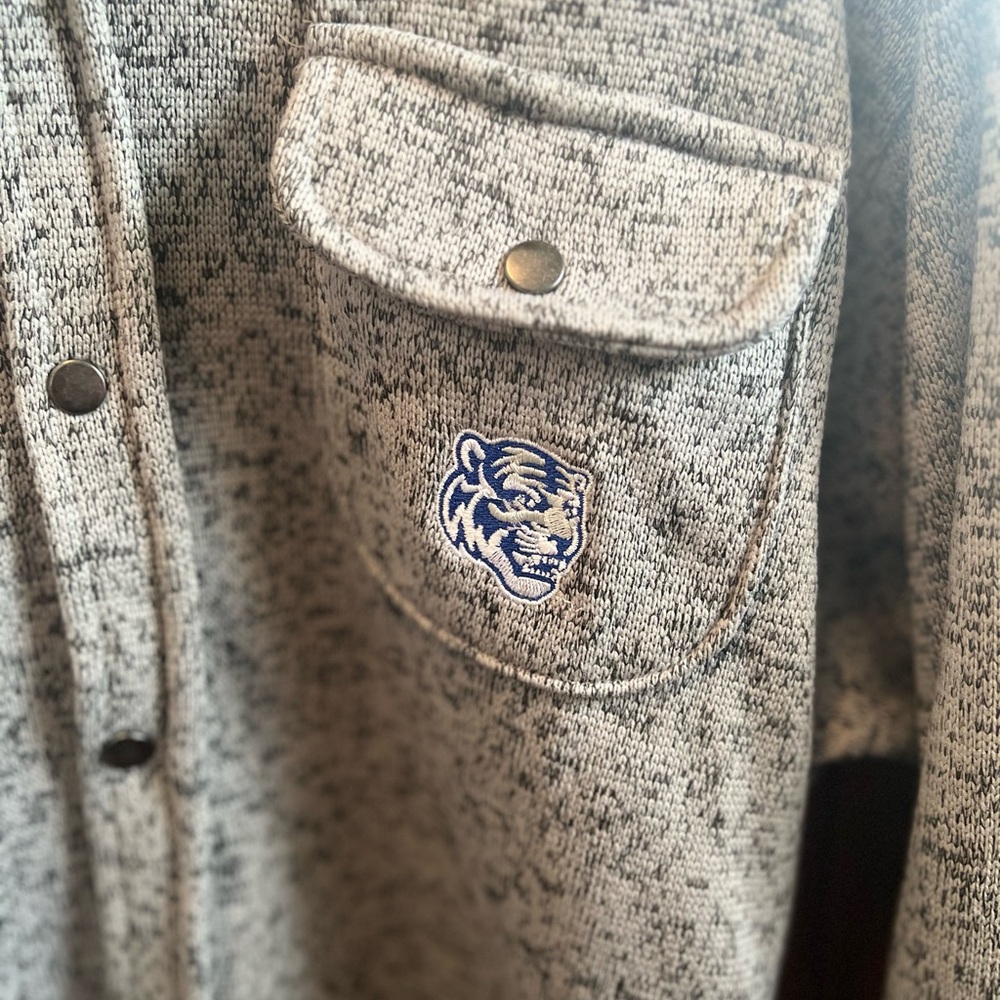 Rivalry Threads Gray Shirt Jacket - Picture 4 of 6